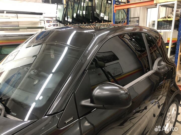 Лобовое стекло Cadillac XT4