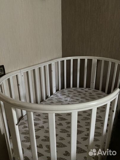 Кроватка для новорожденных