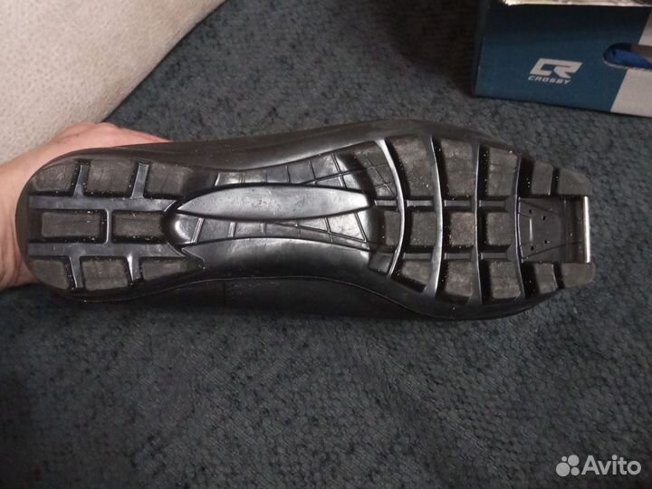 Лыжные ботинки