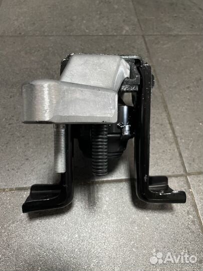 Опора двигателя правая Lifan Cebrium