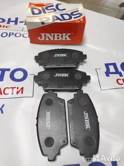 Колодки тормозные новые PK8106 Jnbk Япония к-т