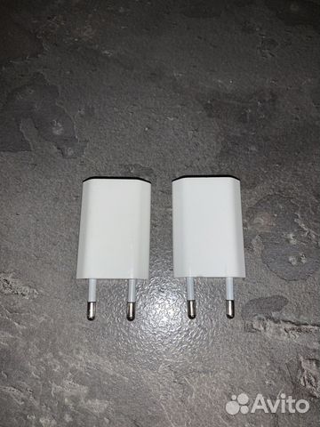 Два зарядных блока apple