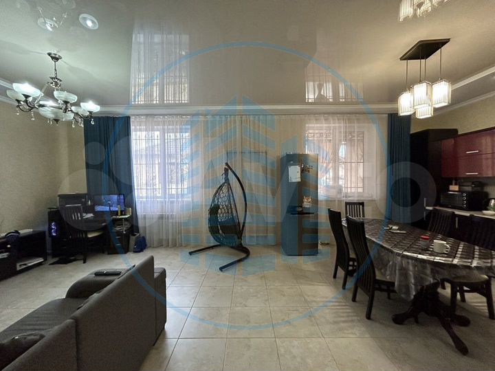 Дом 132,7 м² на участке 4 сот.