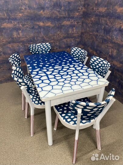 Кухонный стол и стулья 6 шт