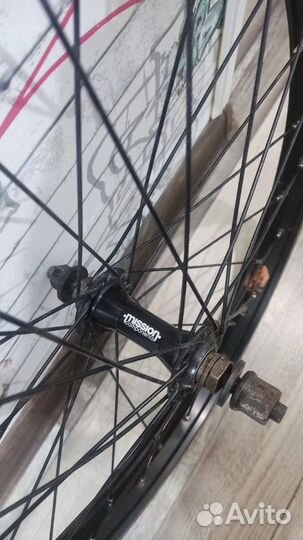 Переднее колесо Mission на BMX