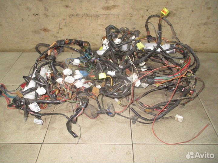 Проводка (коса) Nissan Almera (N16)