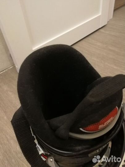 Горнолыжные ботинки