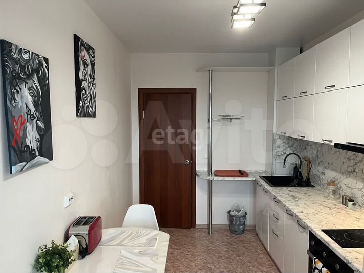 1-к. квартира, 30 м², 9/9 эт.