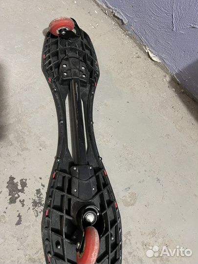 Двухколесный скейтборд