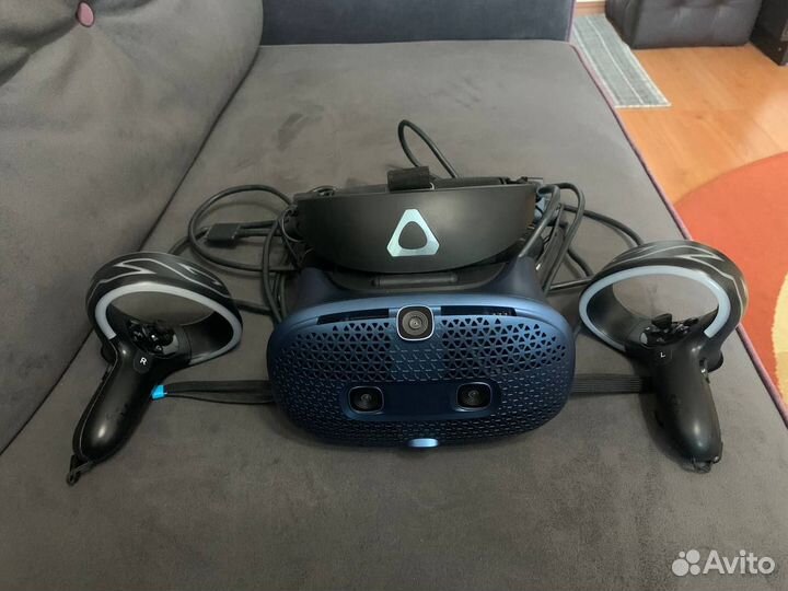 HTC vive cosmos