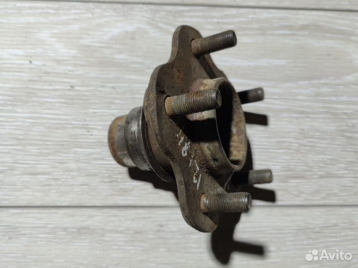 Ступица задняя Nissan X-Trail T30