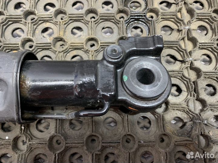 7422928449 Цилиндр подъема кабины Renault T