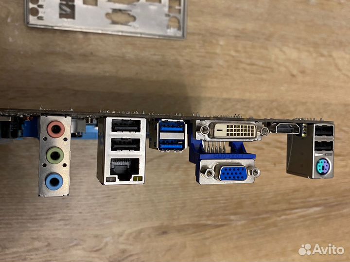 Материнская плата Asus P8H67-M LE