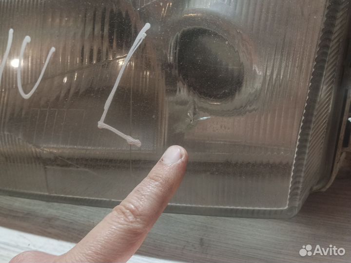 Фара левая Skoda Octavia тур, с дефектом