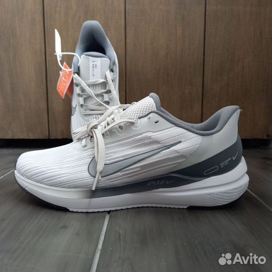 Кроссовки летние nike