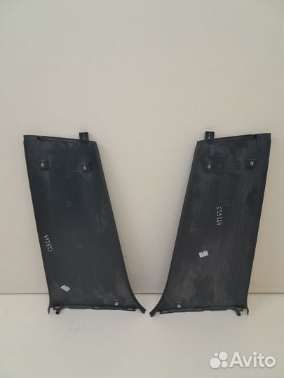 Обшивка стойки Volkswagen Polo HB 2009