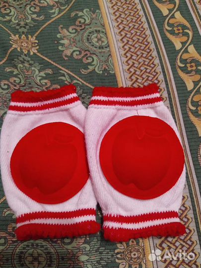 Наколенники