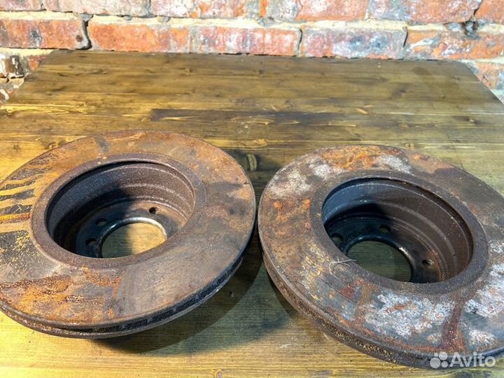 Диск тормозной передний Bmw 5 E60 N52B25 AF 2007