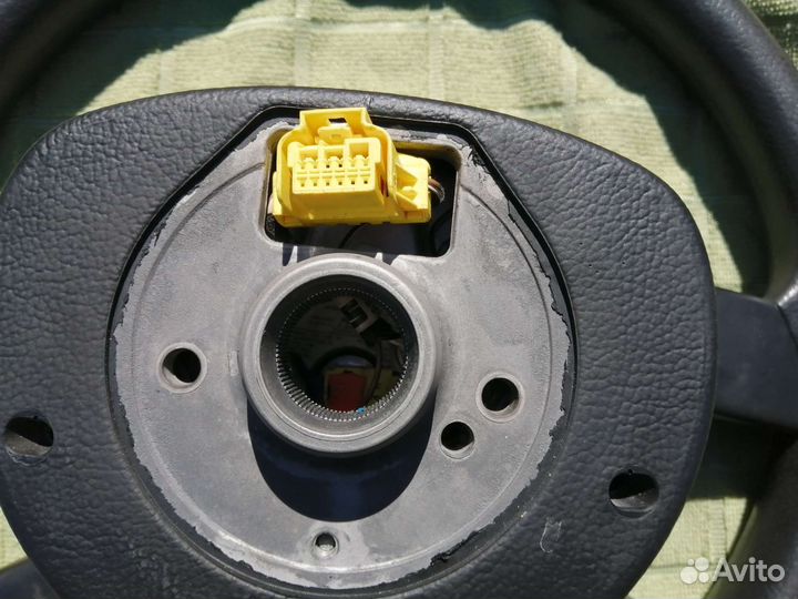 Руль volkswagen golf 5