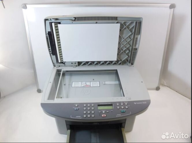 Лазерное мфу HP 3020 б/у печатает хорошо