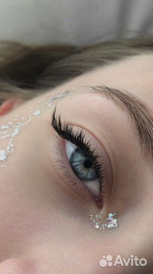 Наращивание ресниц, брови