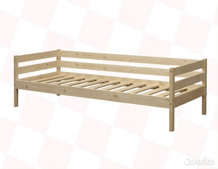 Кровать софа из массива дерева