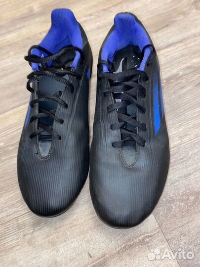 Футбольные бутсы Adidas Оригинал 40,5р