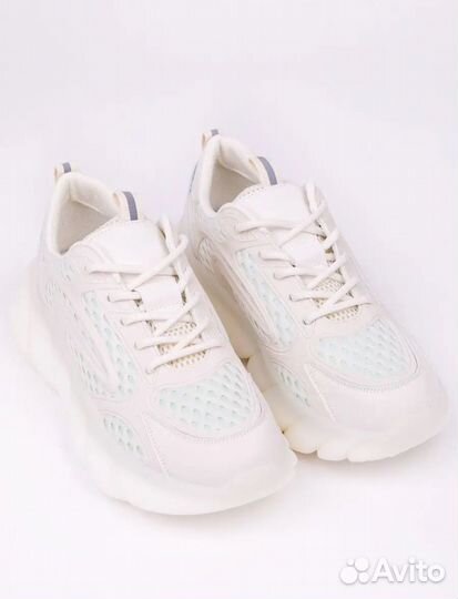 Кроссовки спортивные 37