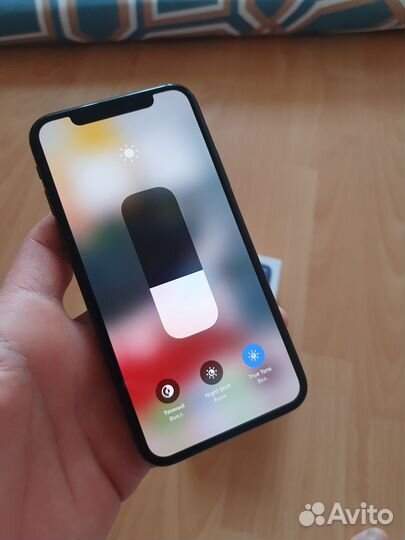 iPhone X, 64 ГБ