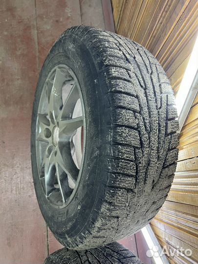 Колеса зимние R15 195/65 R15 в сборе