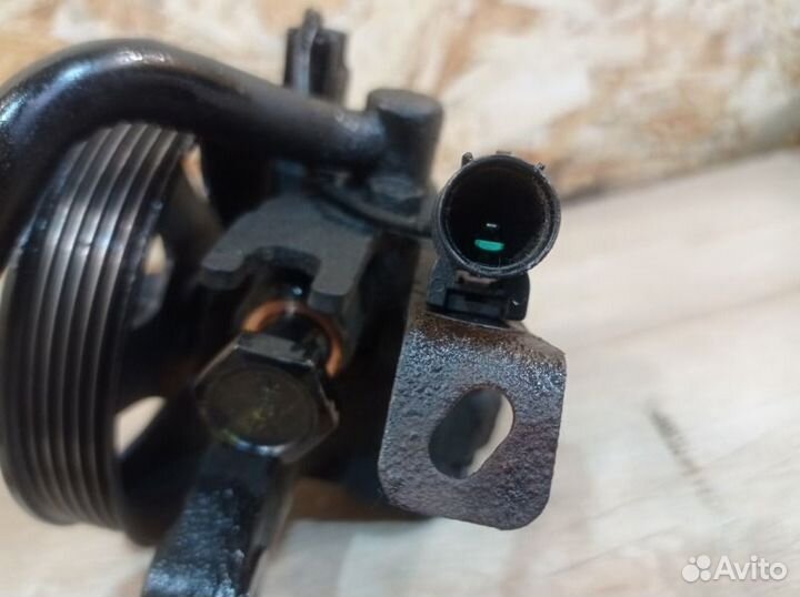 Насос гидроусилителя Hyundai Solaris sedan 1.6