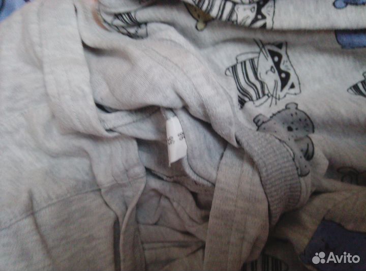 2 комбинезона 98