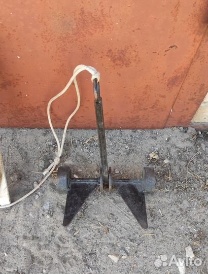 Якорь с веревкой