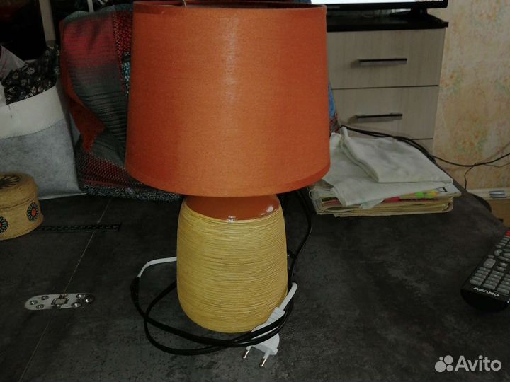 Лампа настольная