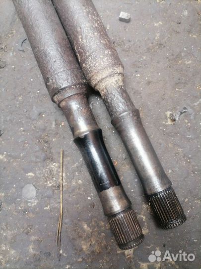 Вал привода пассат б5 1.6 ahl мт