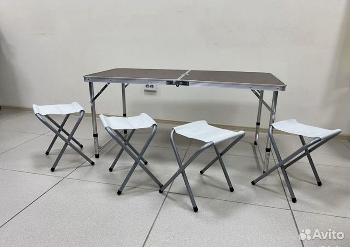 Стол складной + 4 стула