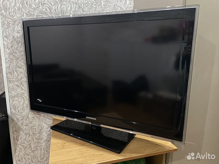 Телевизор samsung