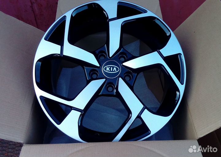 Новые диски R17 ST Kia Sportage