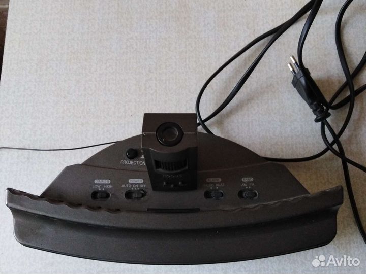 Радиочасы vitek