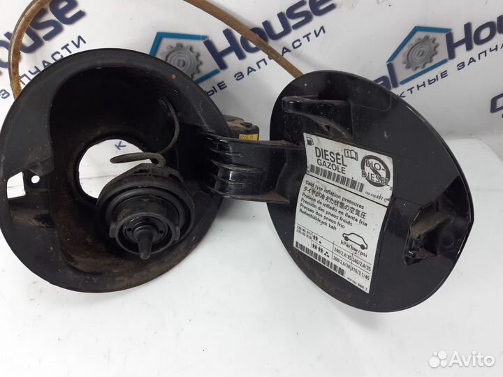 Лючок бензобака Volkswagen Passat Cc 2.0 TDI cbab