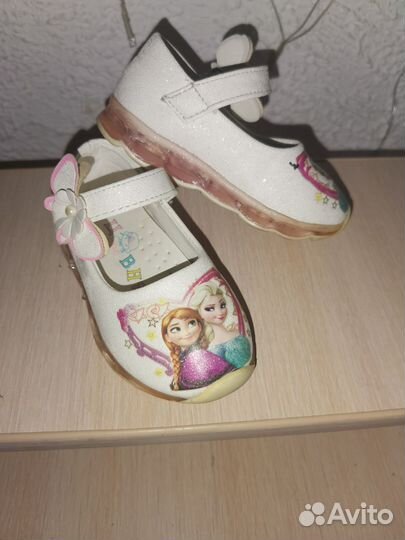 Обувь для девочки