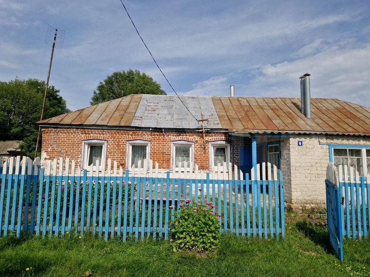 Дом 35,1 м² на участке 30 сот.