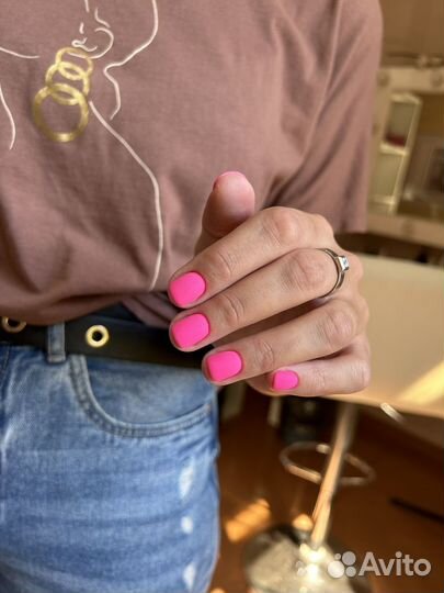 Модель на маникюр к мастеру