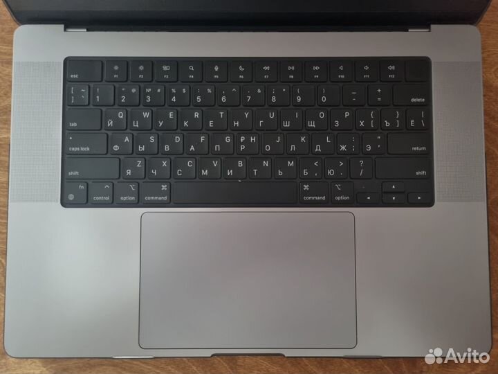 MacBook Pro 16 m1 pro 16gb 1tb