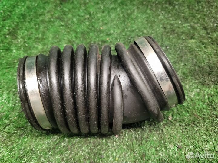 Патрубок на ford Focus 2