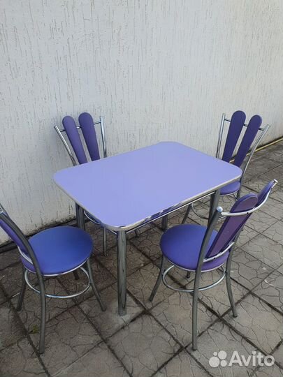 Стол обеденный со стульями