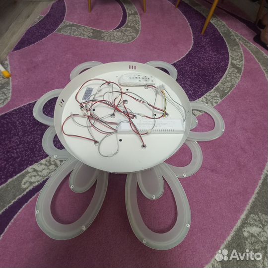 Светильник потолочный