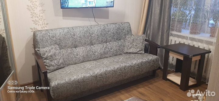 Диван