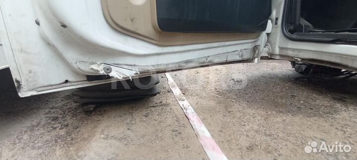 Дверь передняя левая Mercedes-Benz Actros 4 (MP4)