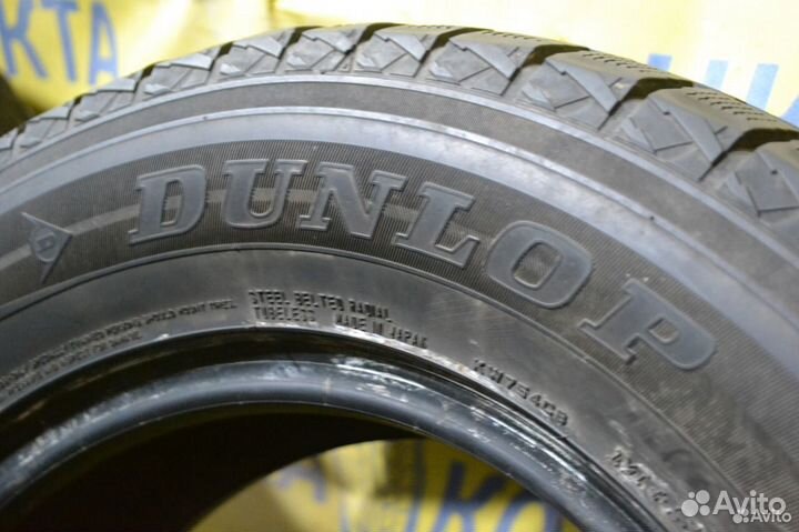 Dunlop Winter Maxx SJ8 225/65 R17